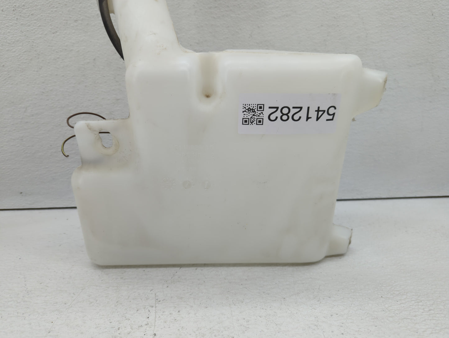 2011-2014 Dodge Avenger Windshield Washer Fluid Reservoir Bottle Oem - Oemusedautoparts1.com