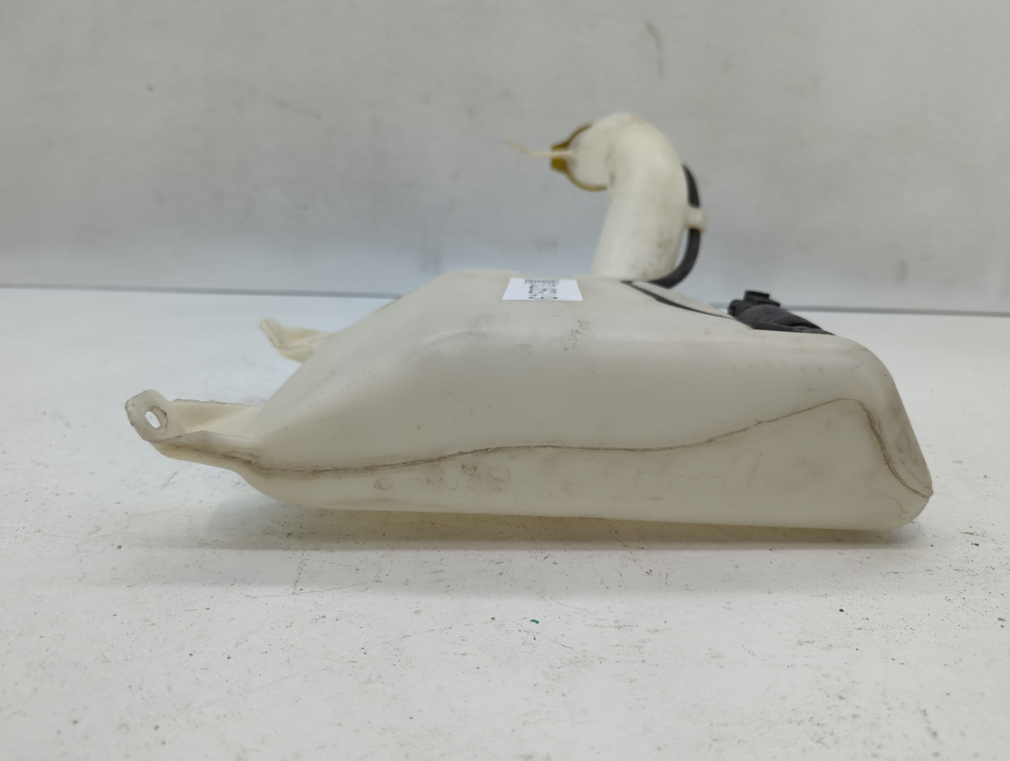 2011-2014 Dodge Avenger Windshield Washer Fluid Reservoir Bottle Oem - Oemusedautoparts1.com
