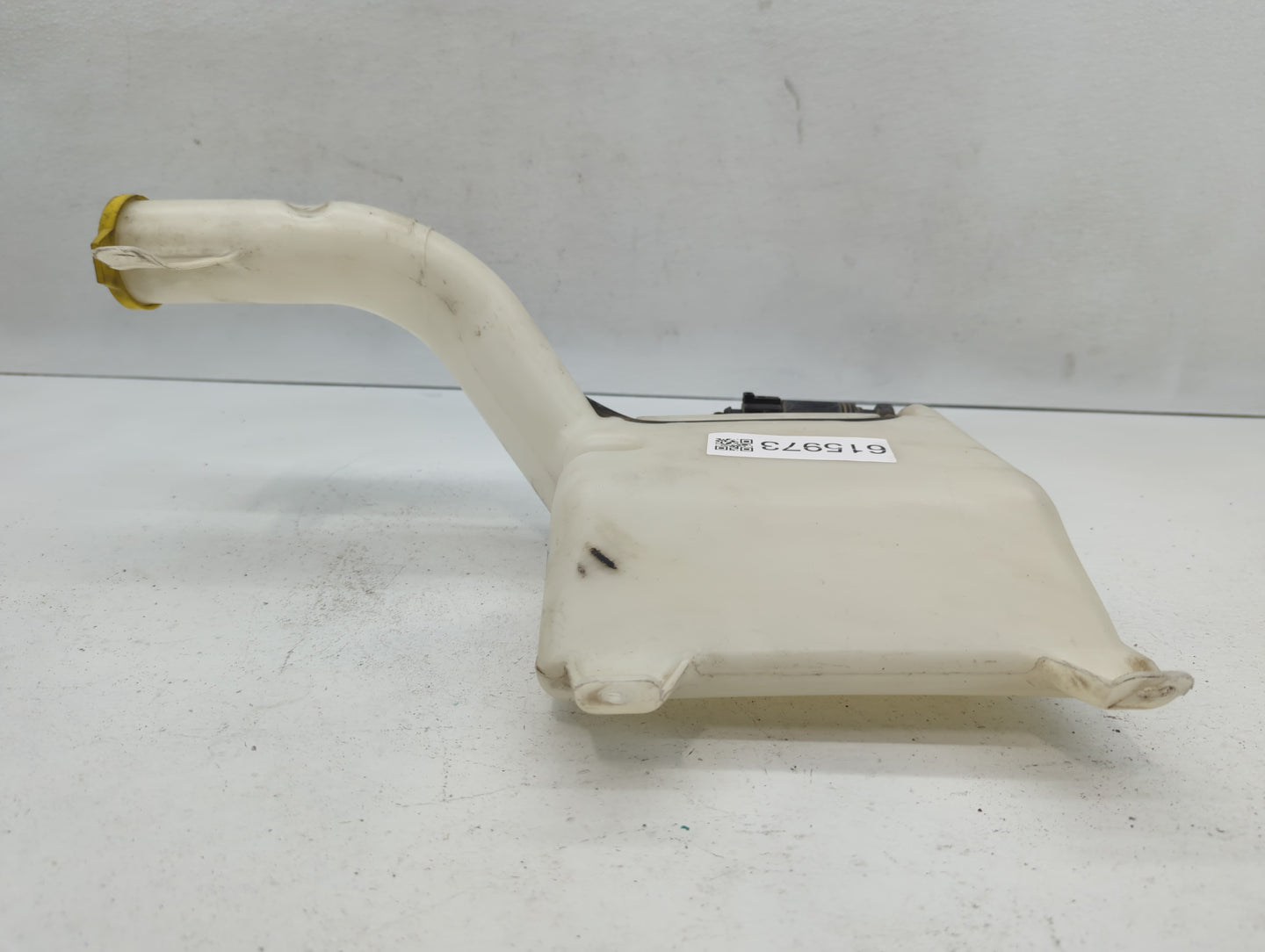2011-2014 Dodge Avenger Windshield Washer Fluid Reservoir Bottle Oem - Oemusedautoparts1.com