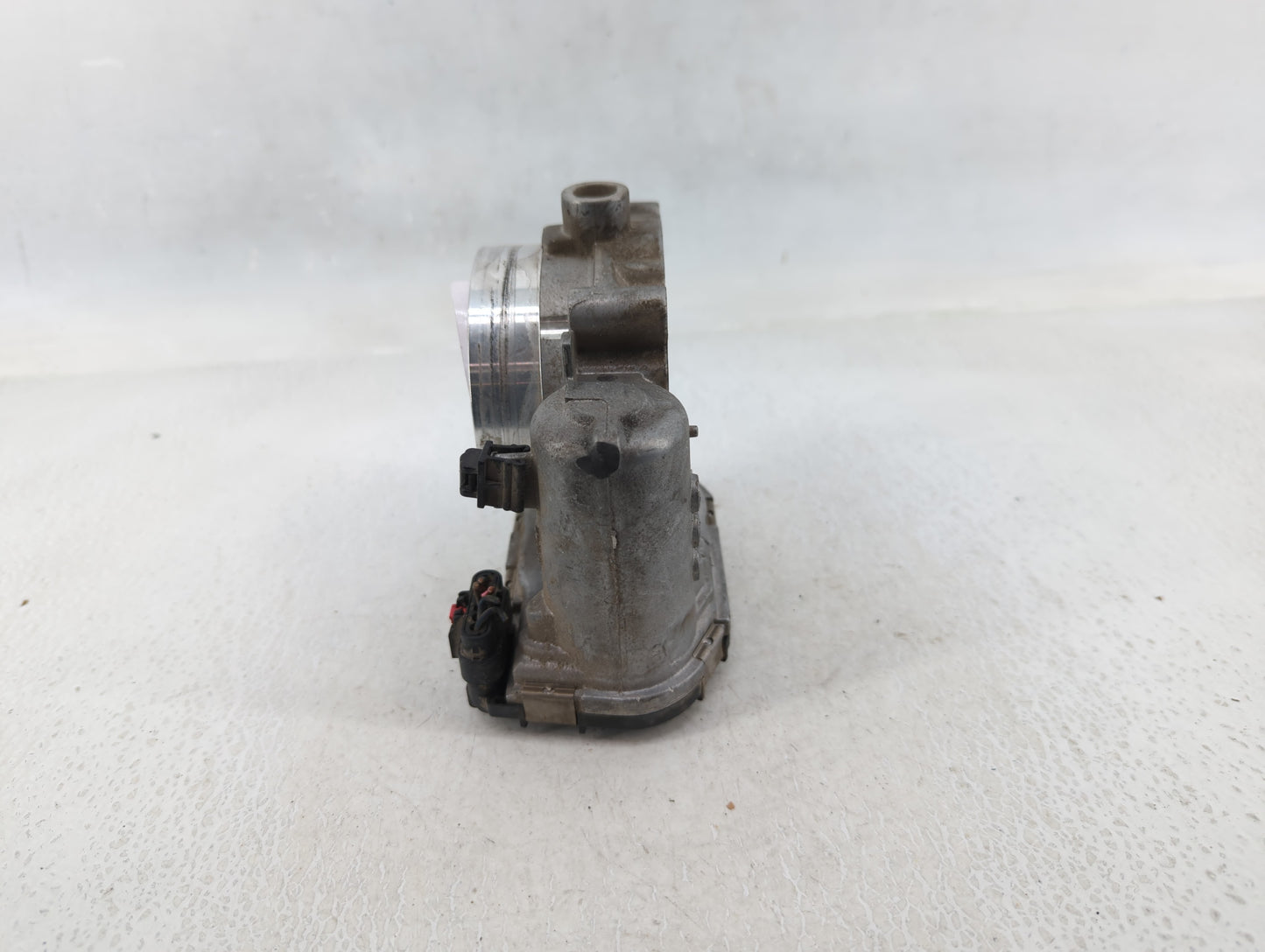 2011-2014 Dodge Avenger Throttle Body P/N:05184349AC 0 280 750 570 Fits OEM Used Auto Parts - Oemusedautoparts1.com