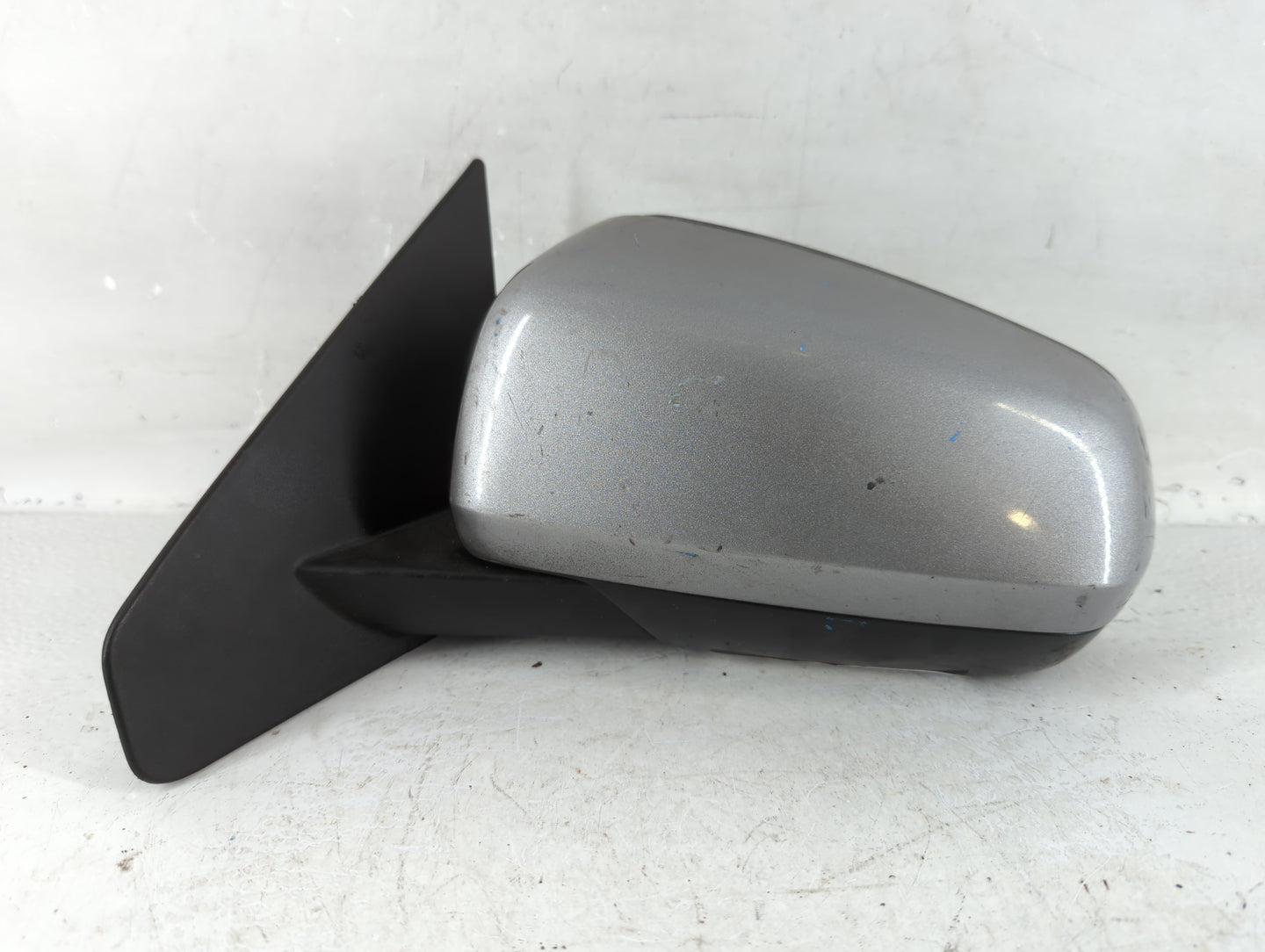 2013-2014 Dodge Avenger Driver Side View Mirror - Left Door Mirror OEM Used - Oemusedautoparts1.com
