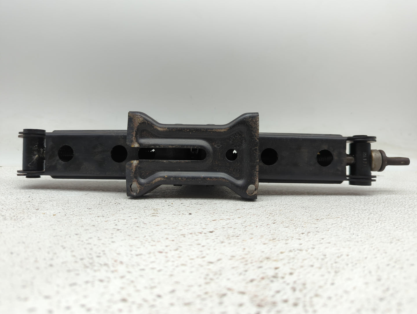2013 Dodge Avenger Front Jackshaft Black - Oemusedautoparts1.com