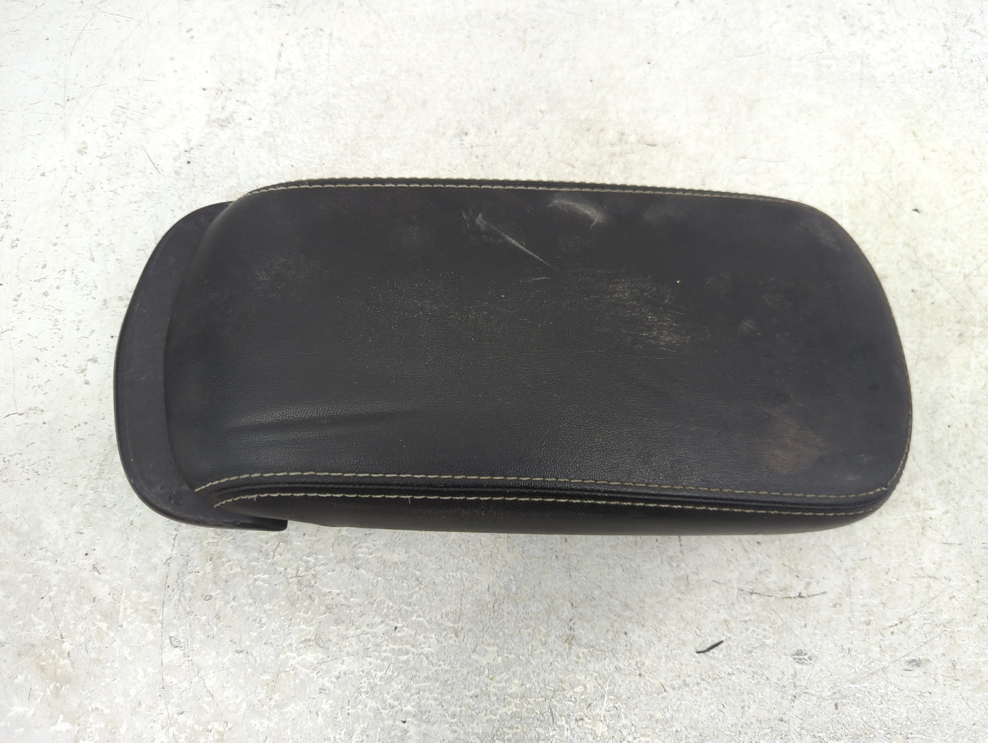2011-2014 Dodge Avenger Center Console Armrest Cover Lid Fits Fits 2011 2012 2013 2014 OEM Used Auto Parts - Oemusedautopart
