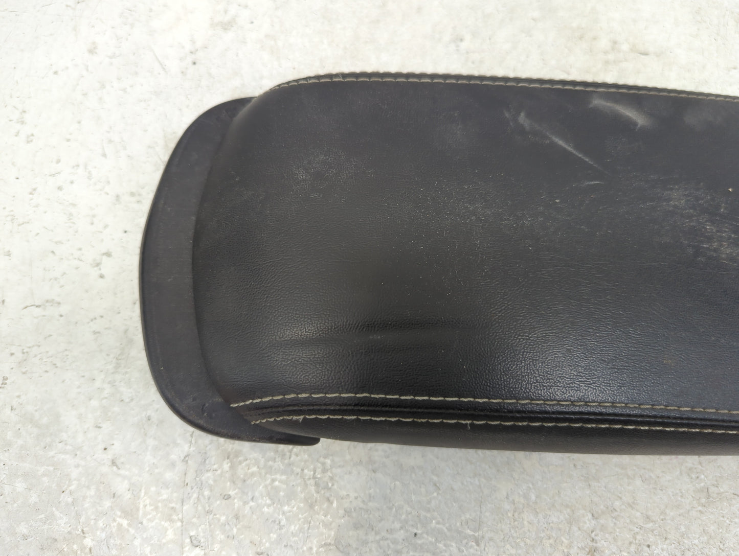 2011-2014 Dodge Avenger Center Console Armrest Cover Lid Fits Fits 2011 2012 2013 2014 OEM Used Auto Parts - Oemusedautopart
