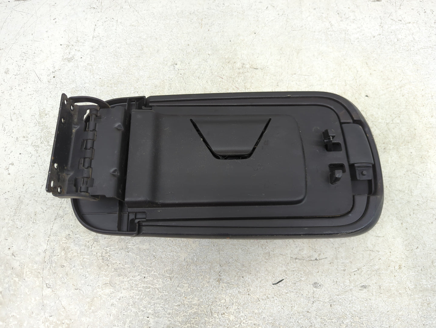 2011-2014 Dodge Avenger Center Console Armrest Cover Lid Fits Fits 2011 2012 2013 2014 OEM Used Auto Parts - Oemusedautopart