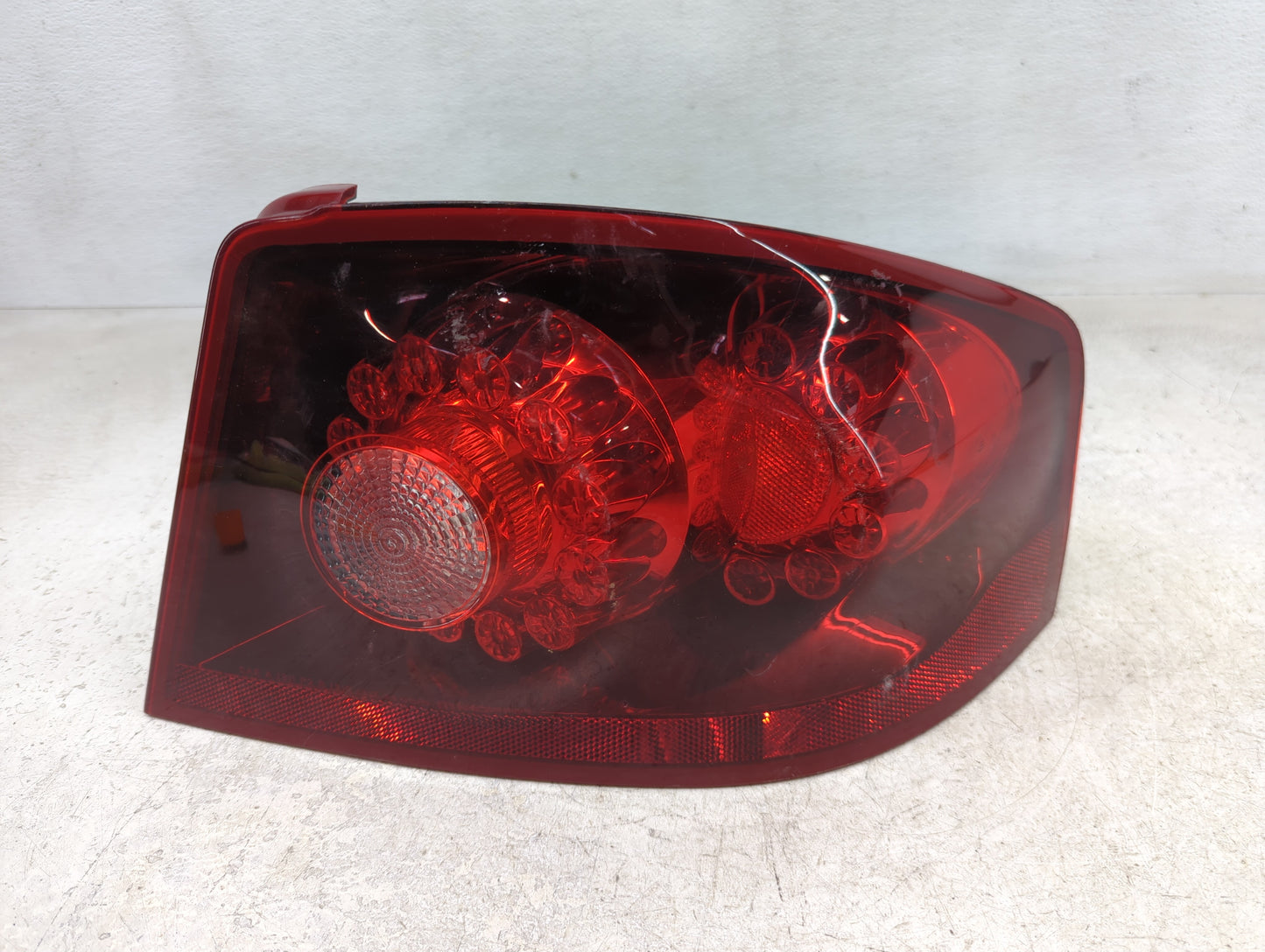2011-2014 Dodge Avenger Tail Light Assembly Passenger Right OEM Fits Fits 2011 2012 2013 2014 OEM Used Auto Parts - Oemuseda