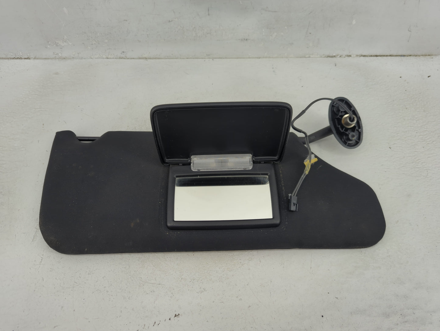 2011-2014 Dodge Avenger Sun Visor Shade Replacement Passenger Right Mirror Fits Fits 2011 2012 2013 2014 OEM Used Auto Parts