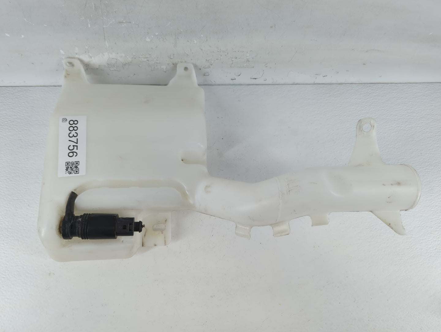 2011-2014 Dodge Avenger Windshield Washer Fluid Reservoir Bottle Oem - Oemusedautoparts1.com