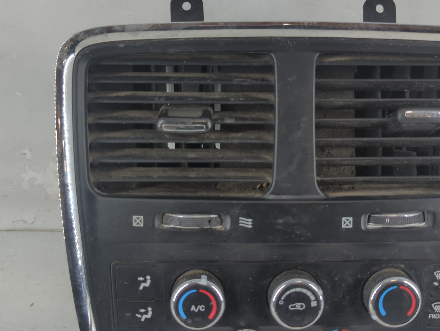 2013 Dodge Caravan Climate Control Module Temperature AC/Heater Replacement P/N:P55111240AF Fits OEM Used Auto Parts - Oemus