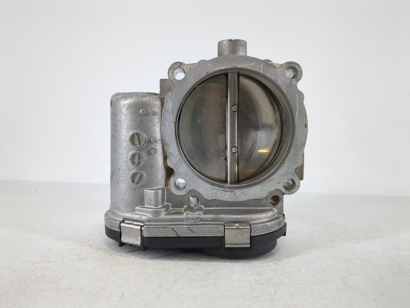 2013 Dodge Caravan Throttle Body P/N:05184349AC Fits Fits 2011 2012 2014 2015 2016 2017 2018 2019 2020 2021 2022 OEM Used Au