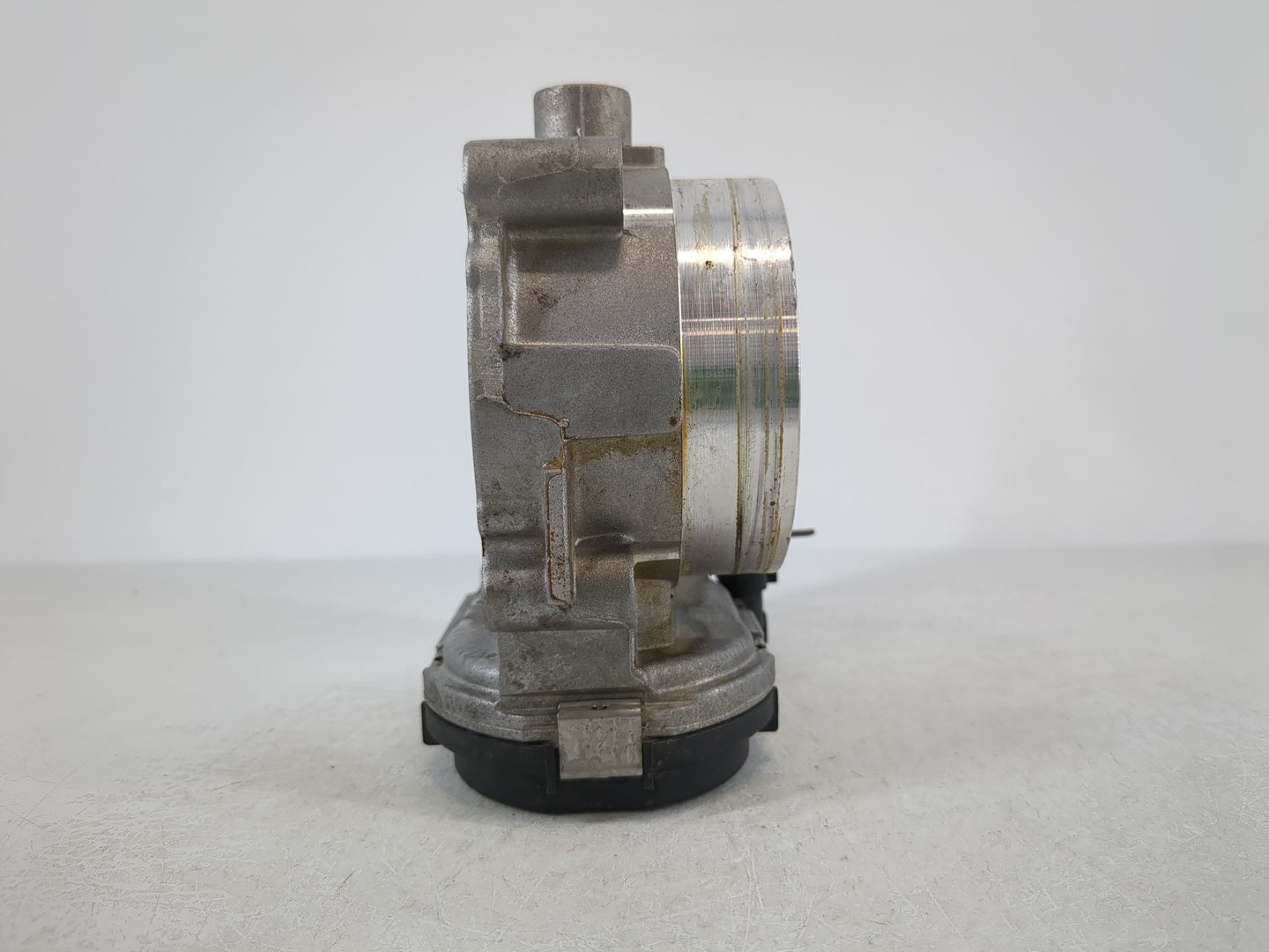 2013 Dodge Caravan Throttle Body P/N:05184349AC Fits Fits 2011 2012 2014 2015 2016 2017 2018 2019 2020 2021 2022 OEM Used Au