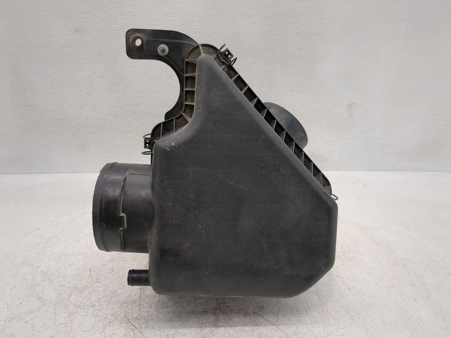 Dodge Caravan Air Cleaner Intake-duct Hose Tube - Oemusedautoparts1.com