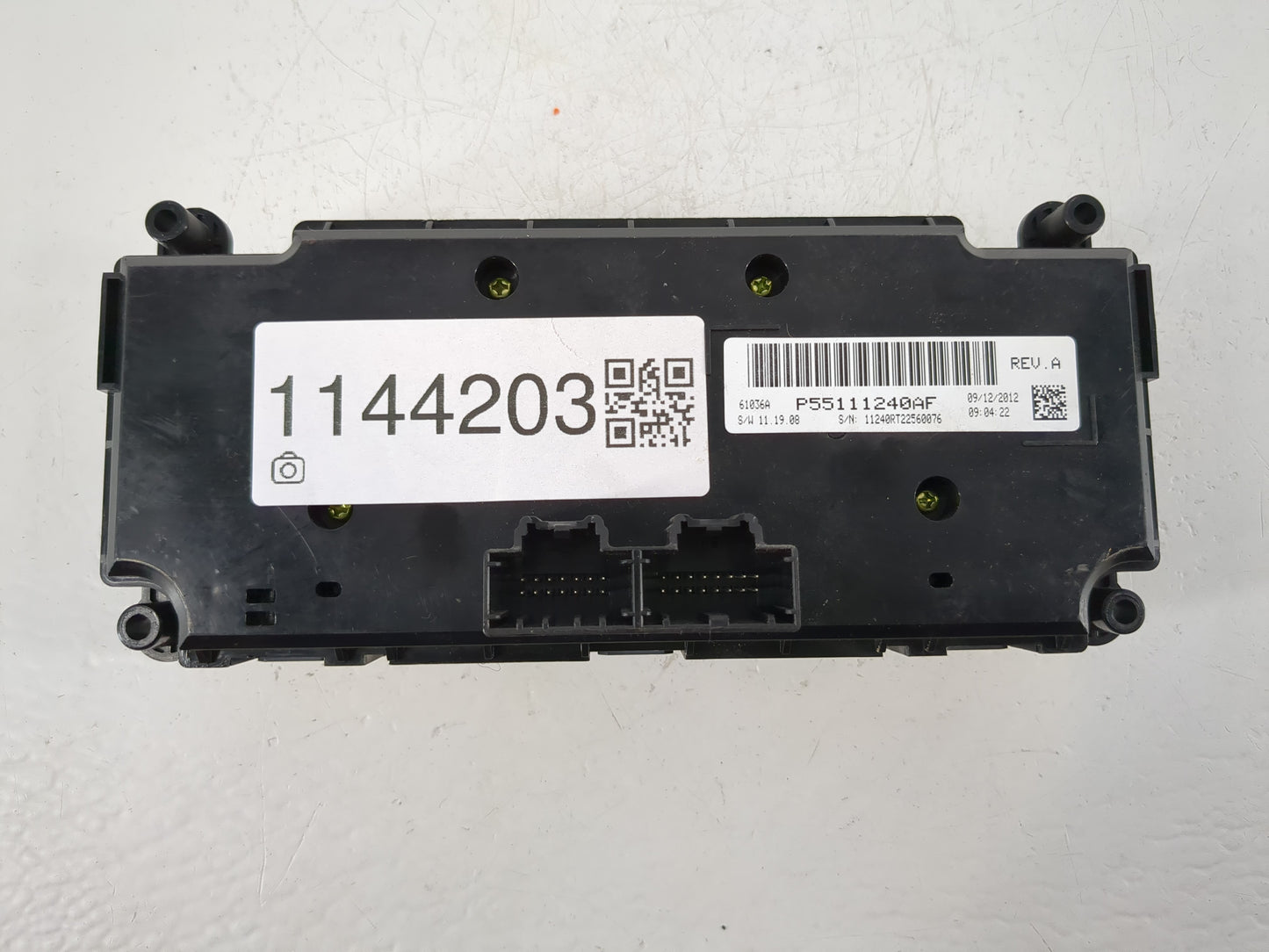 2013 Dodge Caravan Climate Control Module Temperature AC/Heater Replacement P/N:P55111240AF Fits OEM Used Auto Parts - Oemus