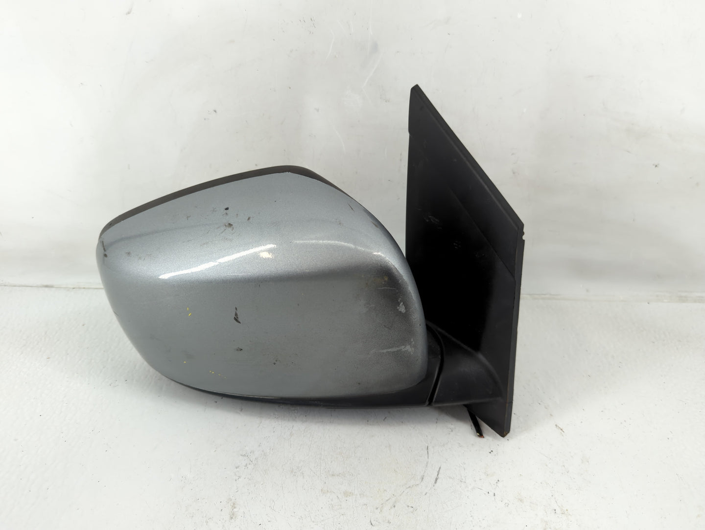 2013 Dodge Caravan Passenger Side View Mirror - Right Door Mirror OEM Used - Oemusedautoparts1.com