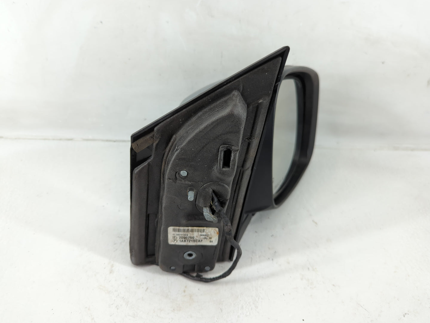 2013 Dodge Caravan Passenger Side View Mirror - Right Door Mirror OEM Used - Oemusedautoparts1.com