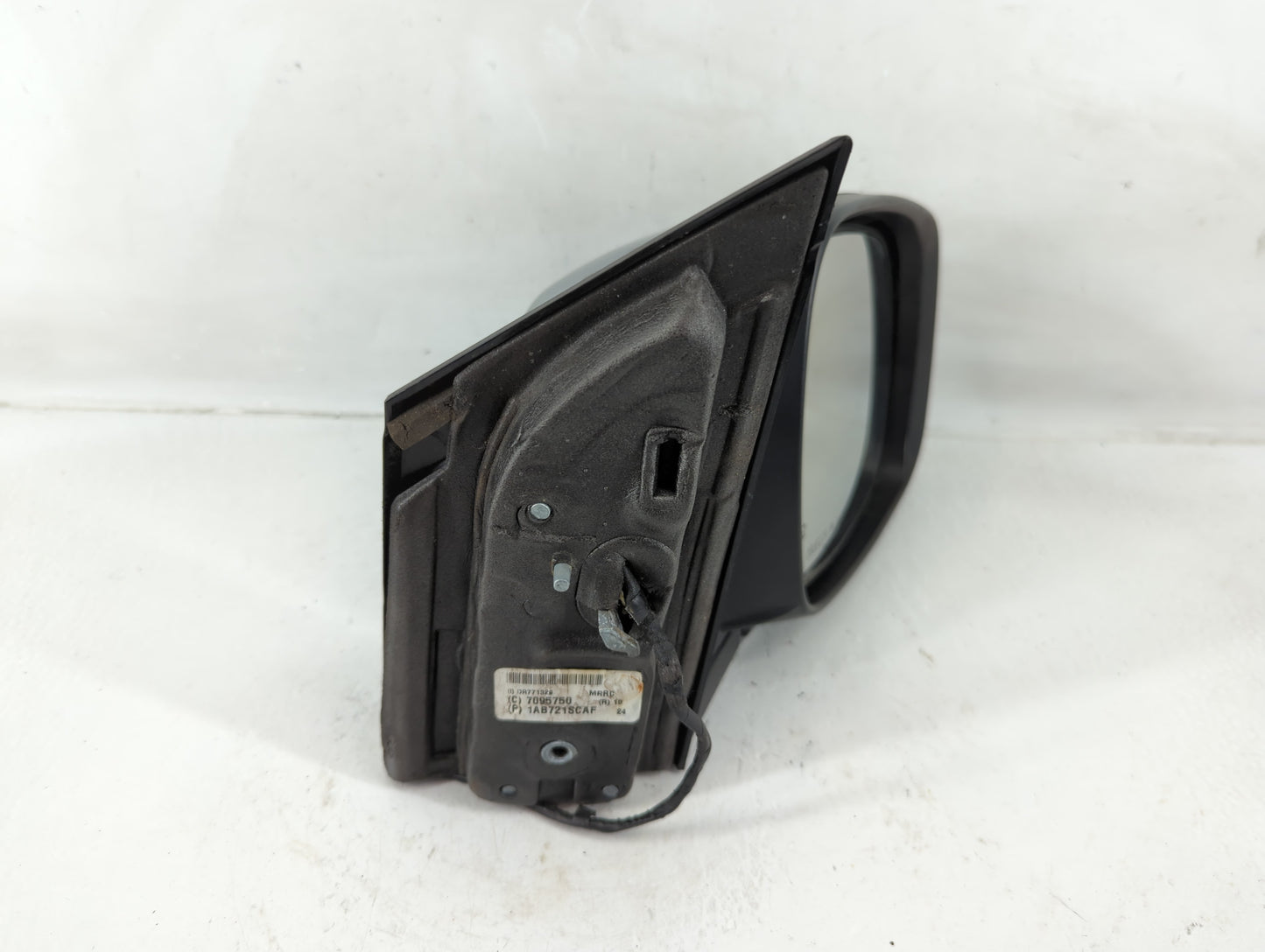 2013 Dodge Caravan Passenger Side View Mirror - Right Door Mirror OEM Used - Oemusedautoparts1.com