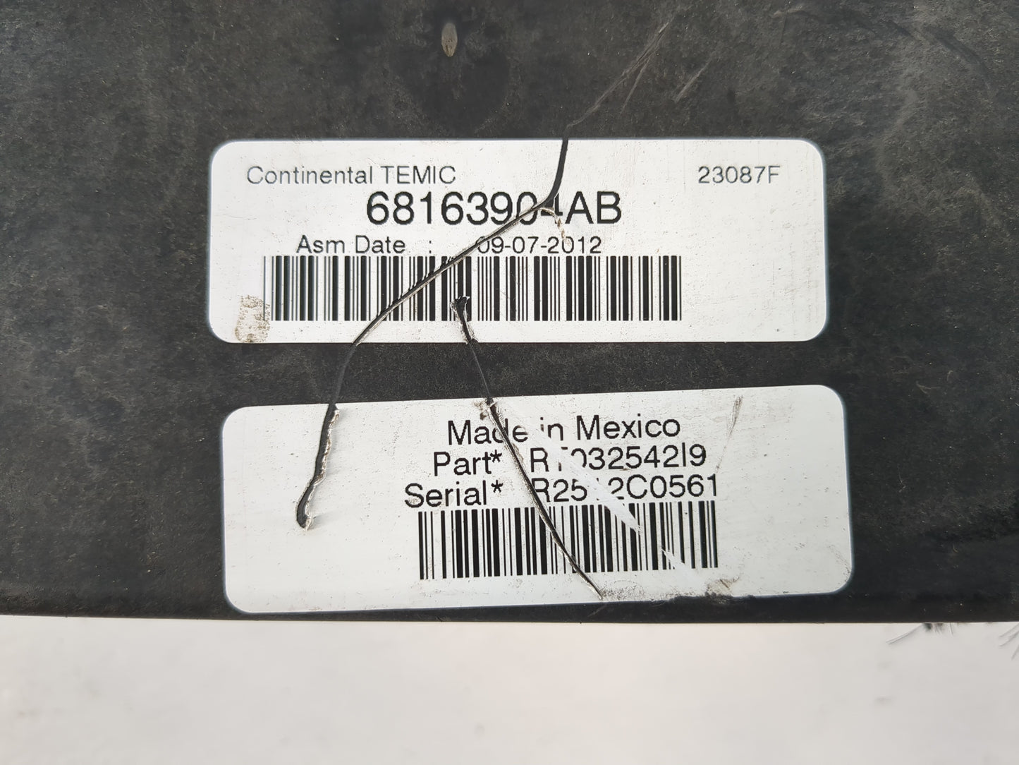 2013 Dodge Caravan Fusebox Fuse Box Panel Relay Module P/N:RT032542I9 68163904AB Fits OEM Used Auto Parts - Oemusedautoparts