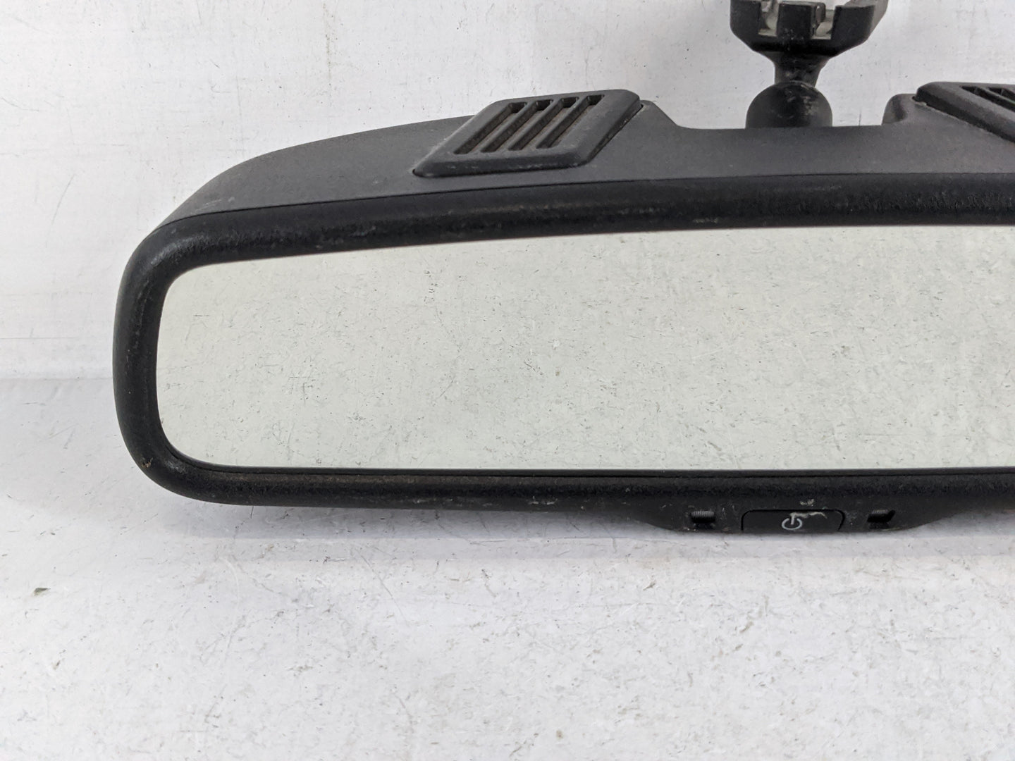 2013 Dodge Caravan Interior Rear View Mirror Replacement OEM P/N:E11026130 Fits OEM Used Auto Parts - Oemusedautoparts1.com