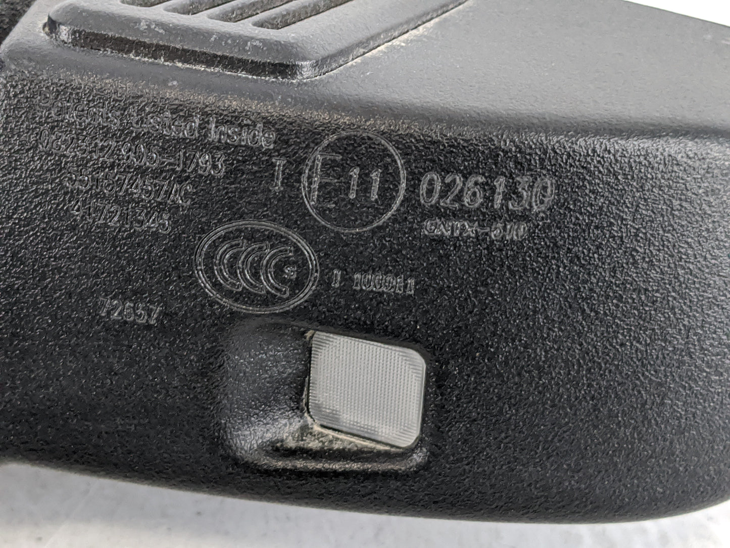 2013 Dodge Caravan Interior Rear View Mirror Replacement OEM P/N:E11026130 Fits OEM Used Auto Parts - Oemusedautoparts1.com