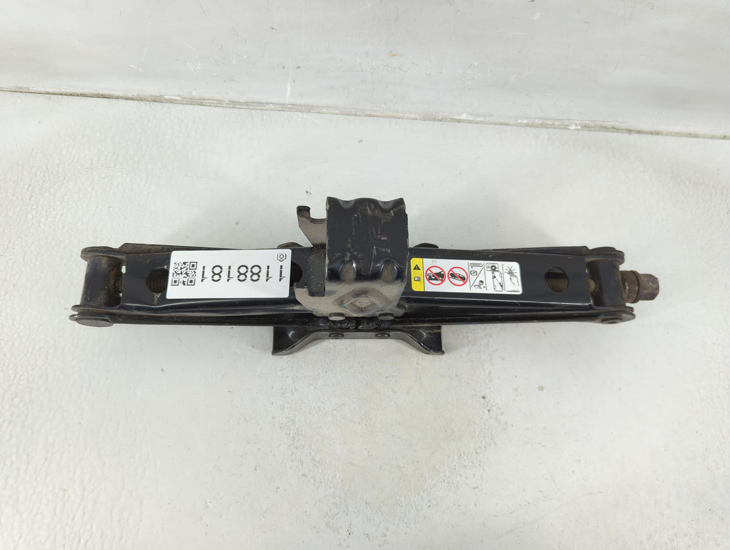 2013 Dodge Caravan Spare Scissor Car Jack - Oemusedautoparts1.com