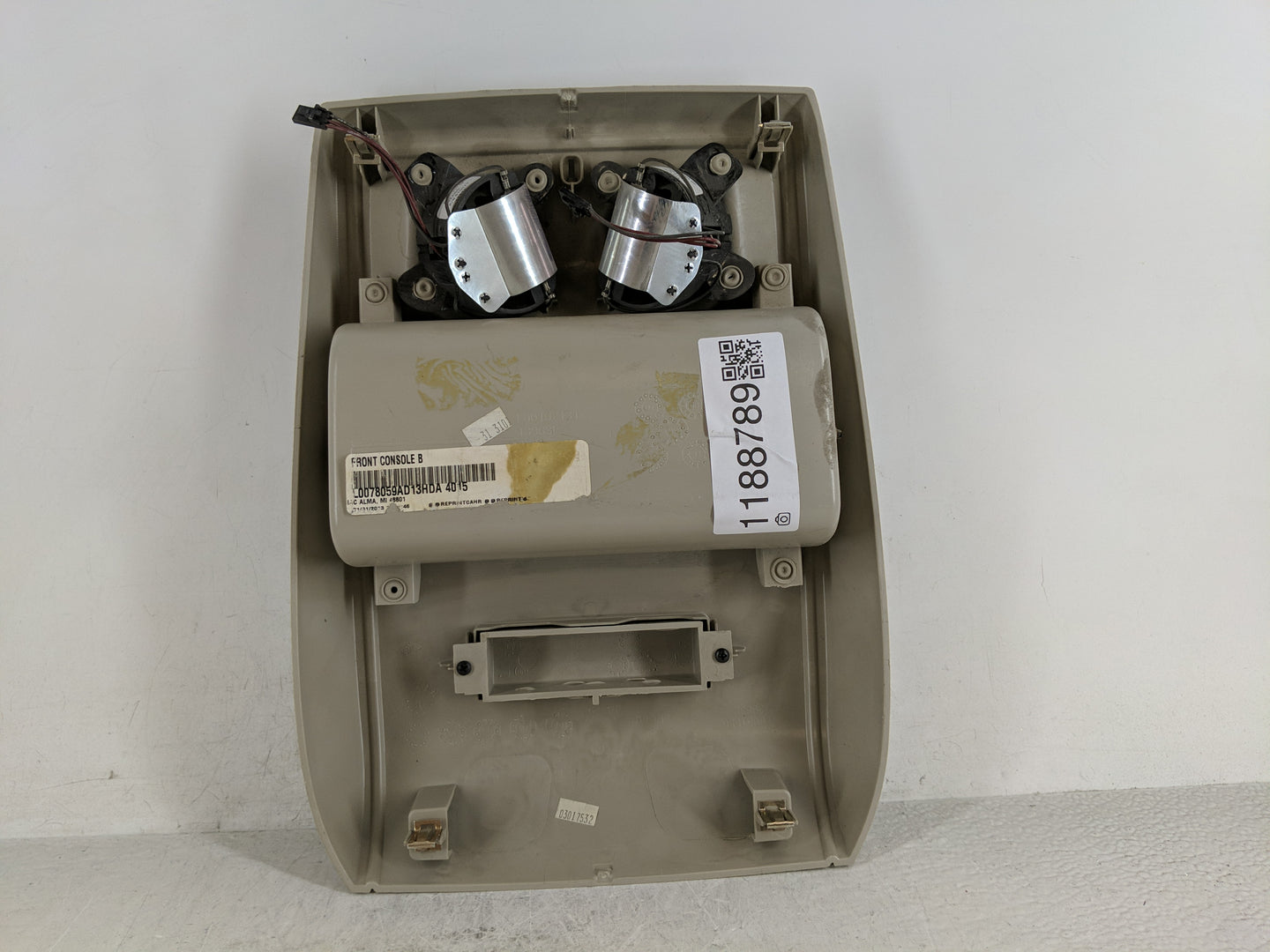 2013 Dodge Caravan Overhead Roof Console - Oemusedautoparts1.com