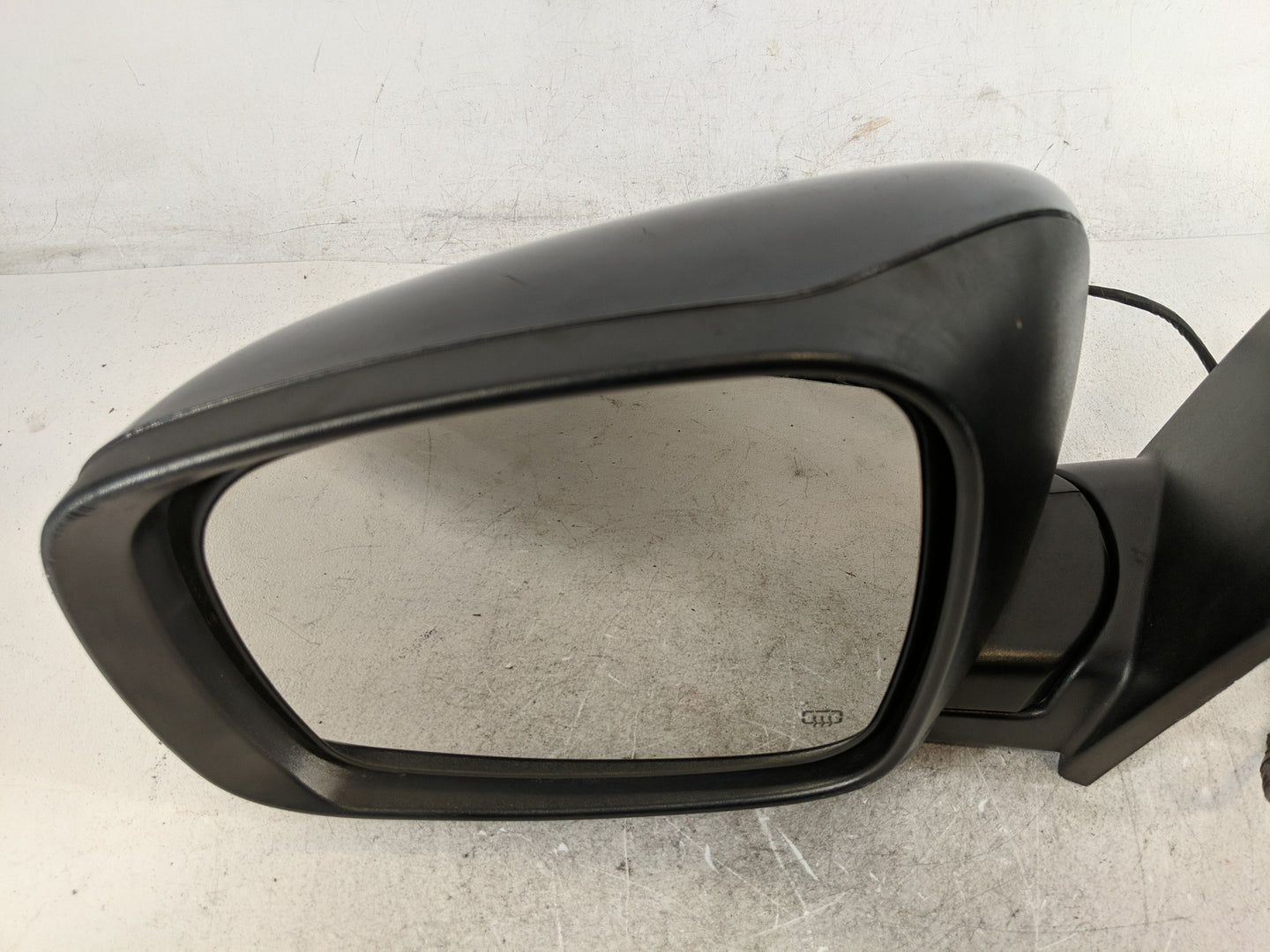 2013 Dodge Caravan Side Mirror Replacement Driver Left View Door Mirror P/N:1AB731ARAF Fits OEM Used Auto Parts - Oemusedaut