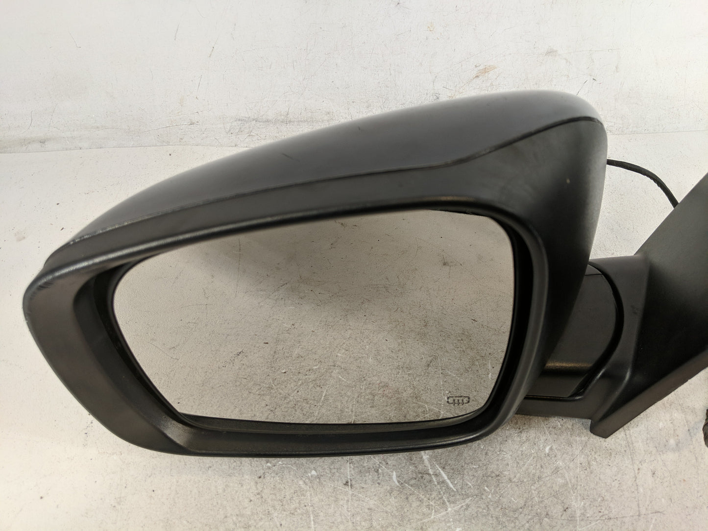 2013 Dodge Caravan Side Mirror Replacement Driver Left View Door Mirror P/N:1AB731ARAF Fits OEM Used Auto Parts - Oemusedaut