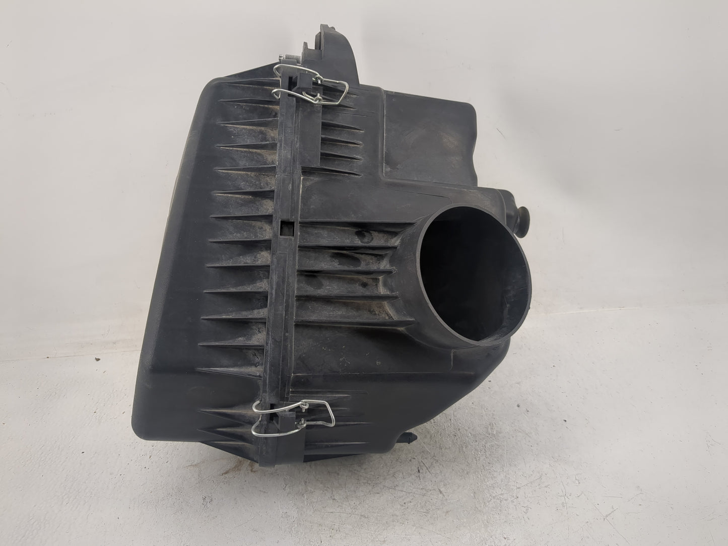 2013 Dodge Caravan Air Cleaner Intake-duct Hose Tube - Oemusedautoparts1.com
