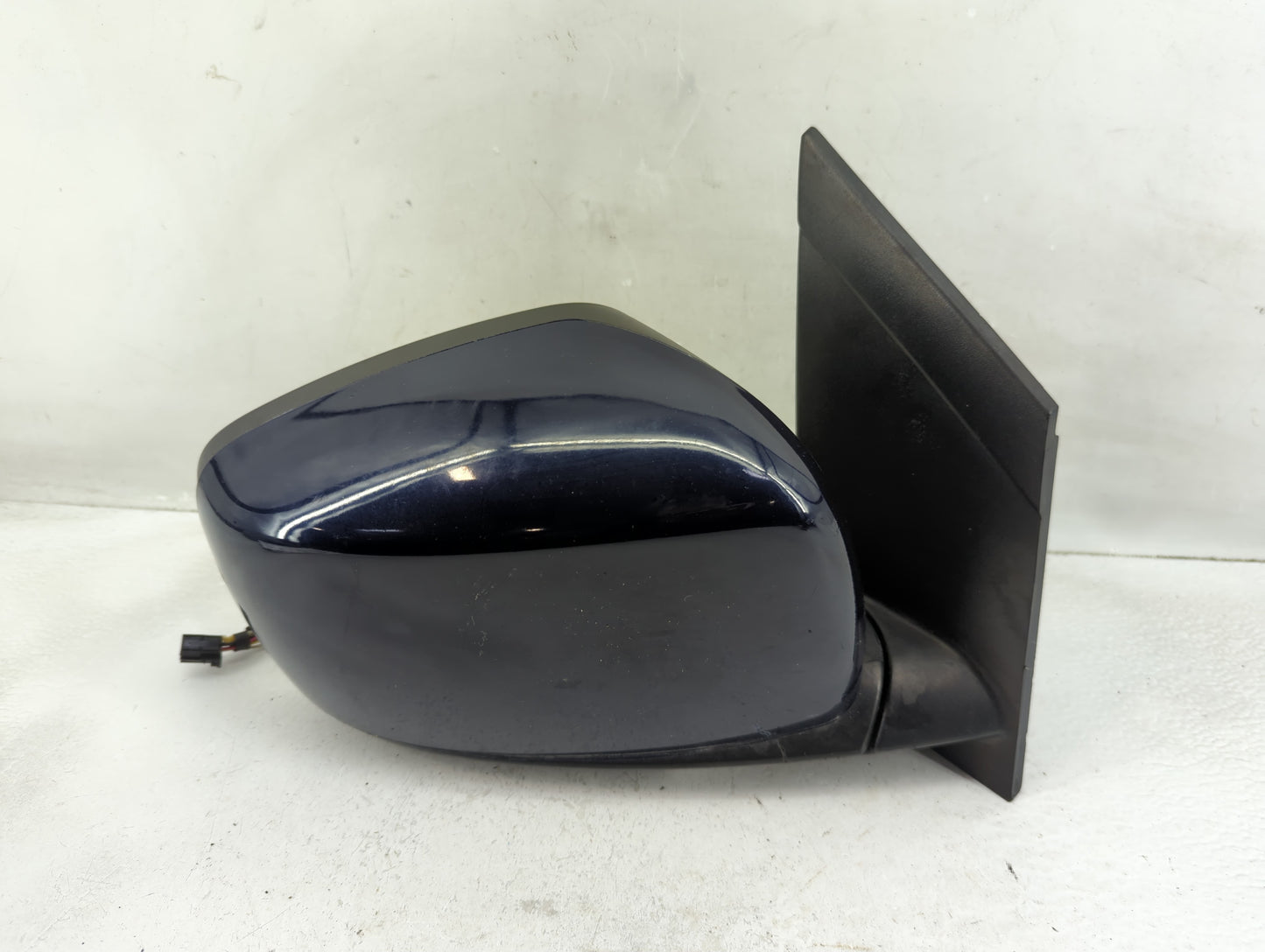2013 Dodge Caravan Passenger Side View Mirror - Right Door Mirror OEM Used - Oemusedautoparts1.com