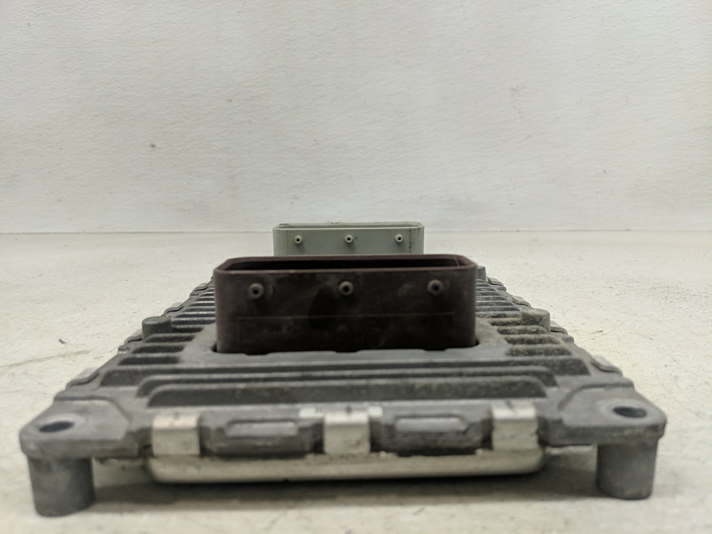 2013 Dodge Caravan PCM Engine Control Computer ECU ECM PCU OEM P/N:05150724AC Fits OEM Used Auto Parts - Oemusedautoparts1.c