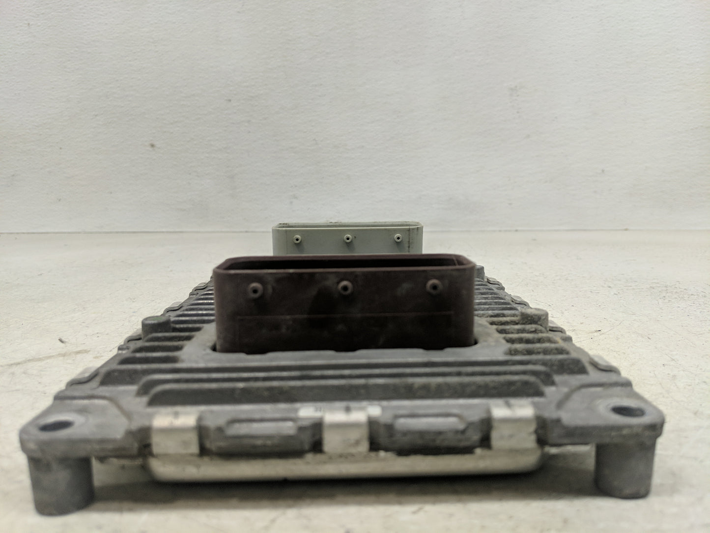 2013 Dodge Caravan PCM Engine Control Computer ECU ECM PCU OEM P/N:05150724AC Fits OEM Used Auto Parts - Oemusedautoparts1.c