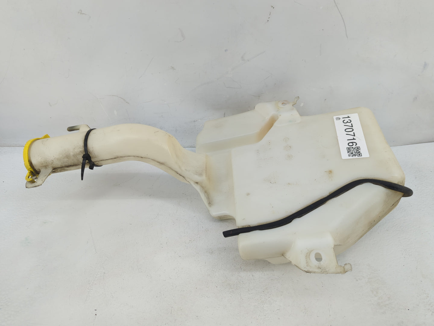 Dodge Caravan Windshield Washer Fluid Reservoir Bottle Oem - Oemusedautoparts1.com