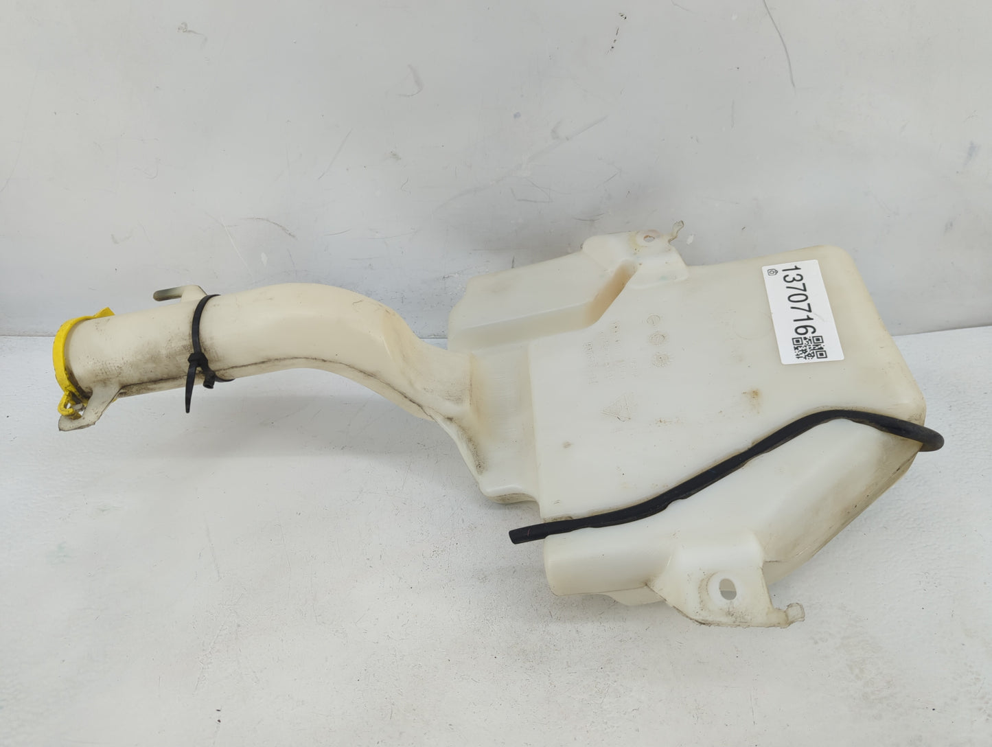 Dodge Caravan Windshield Washer Fluid Reservoir Bottle Oem - Oemusedautoparts1.com
