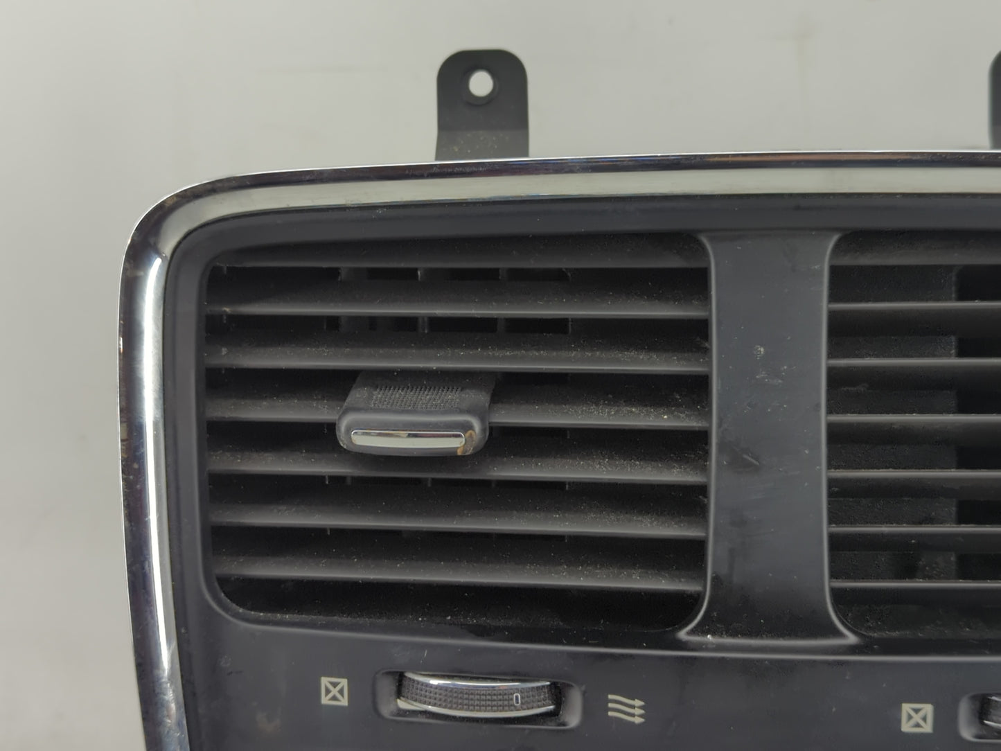 2013 Dodge Caravan Climate Control Module Temperature AC/Heater Replacement P/N:P68260539AB Fits OEM Used Auto Parts - Oemus