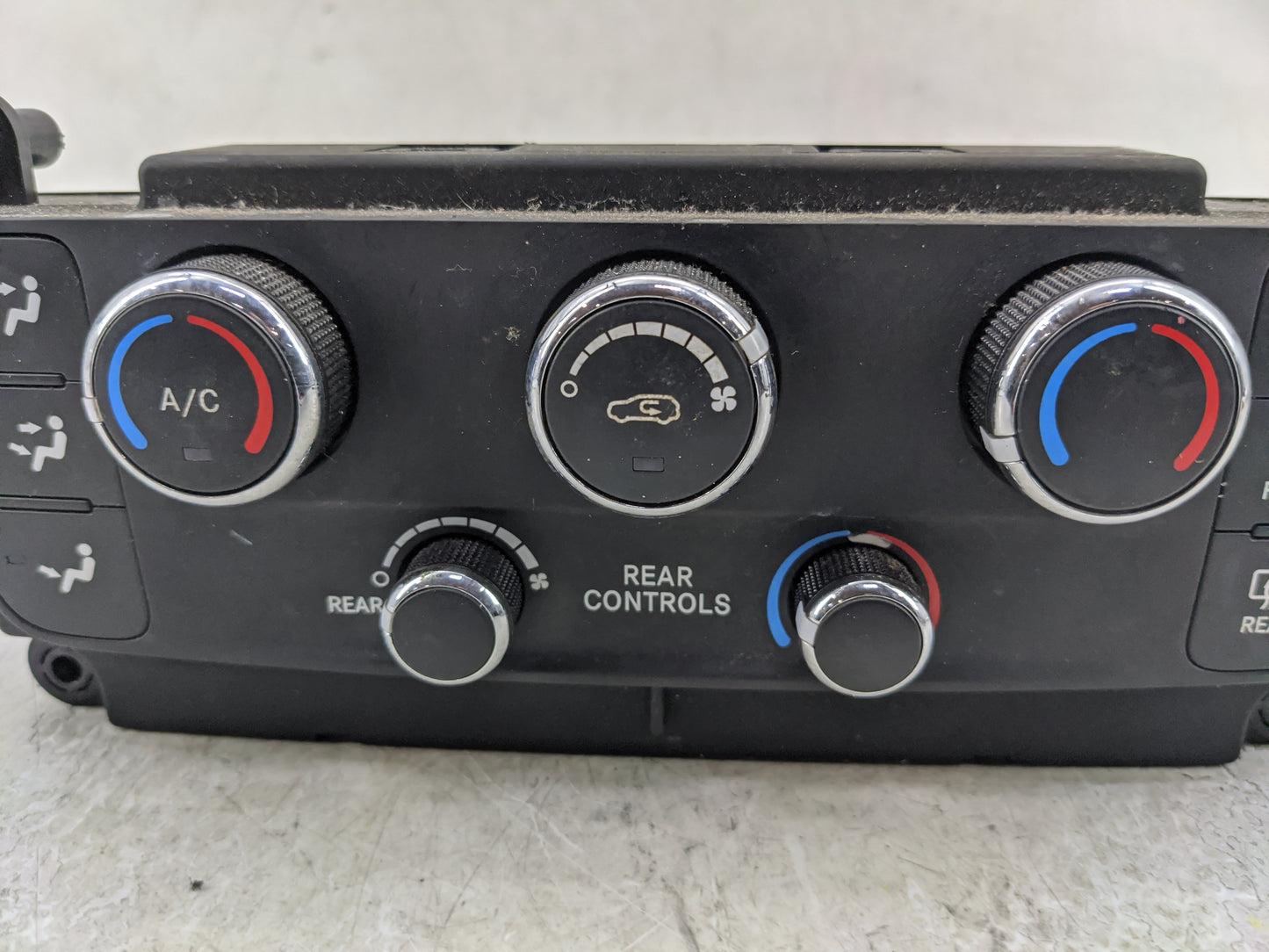 2013 Dodge Caravan Climate Control Module Temperature AC/Heater Replacement P/N:55111240AF Fits OEM Used Auto Parts - Oemuse