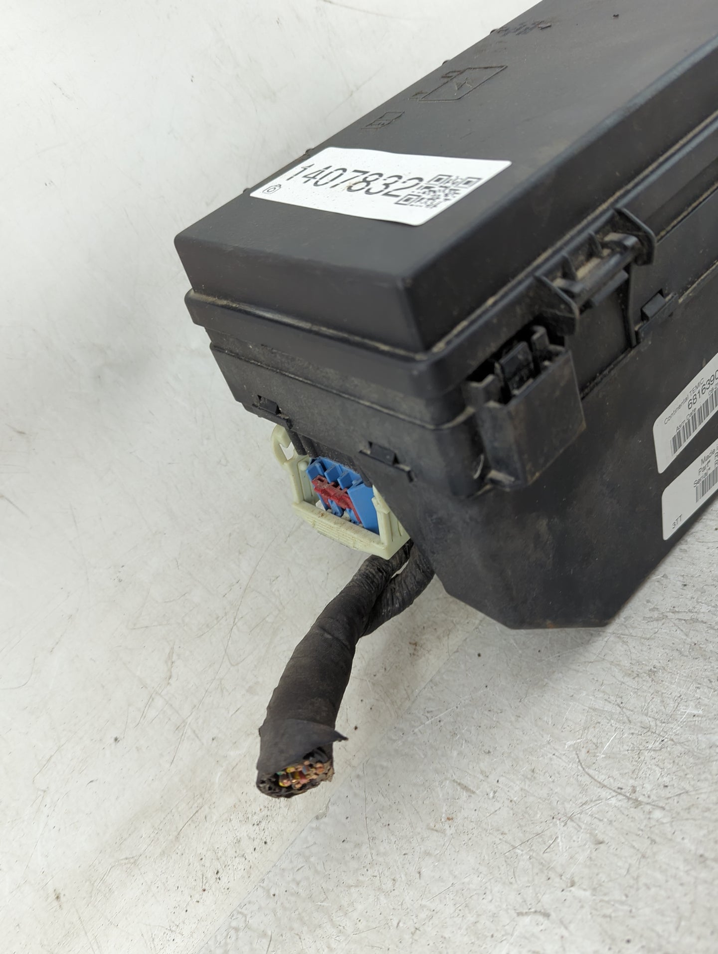 Dodge Caravan Fusebox Fuse Box Relay Module Tipm 68163904ab - Oemusedautoparts1.com