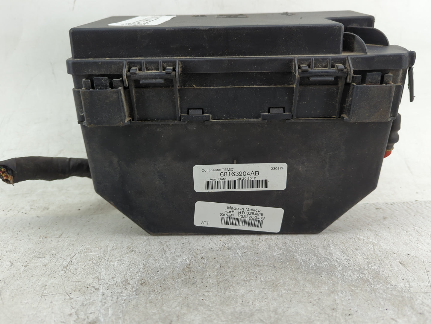 Dodge Caravan Fusebox Fuse Box Relay Module Tipm 68163904ab - Oemusedautoparts1.com