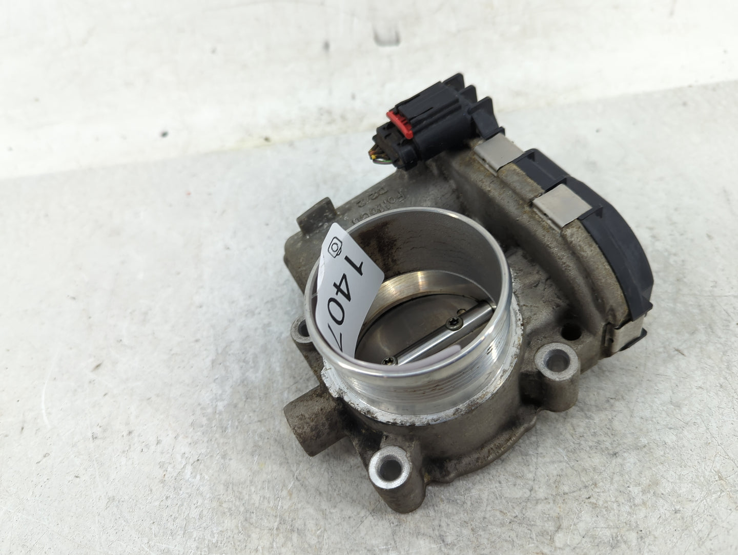 2013 Dodge Caravan Throttle Body P/N:0280750585 Fits Fits 2011 2012 2014 2015 2016 2017 2018 2019 2020 2021 2022 OEM Used Au
