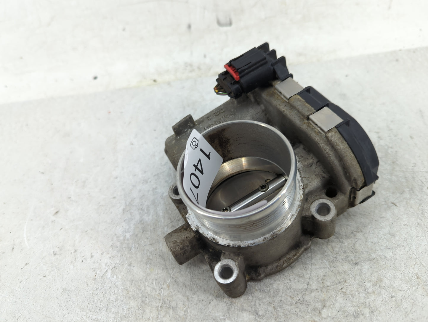 2013 Dodge Caravan Throttle Body P/N:0280750585 Fits Fits 2011 2012 2014 2015 2016 2017 2018 2019 2020 2021 2022 OEM Used Au