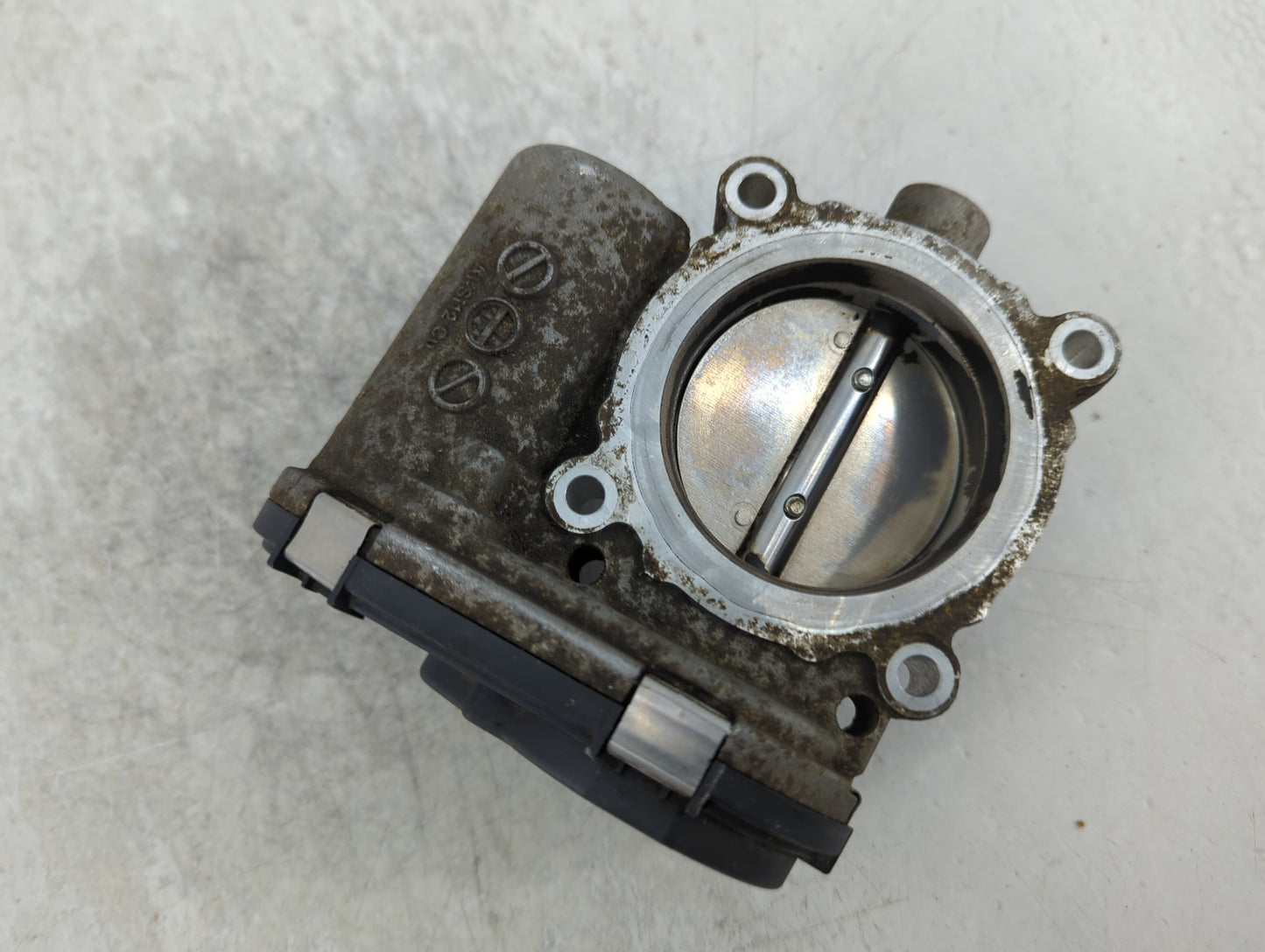 2013 Dodge Caravan Throttle Body P/N:0280750585 Fits Fits 2011 2012 2014 2015 2016 2017 2018 2019 2020 2021 2022 OEM Used Au