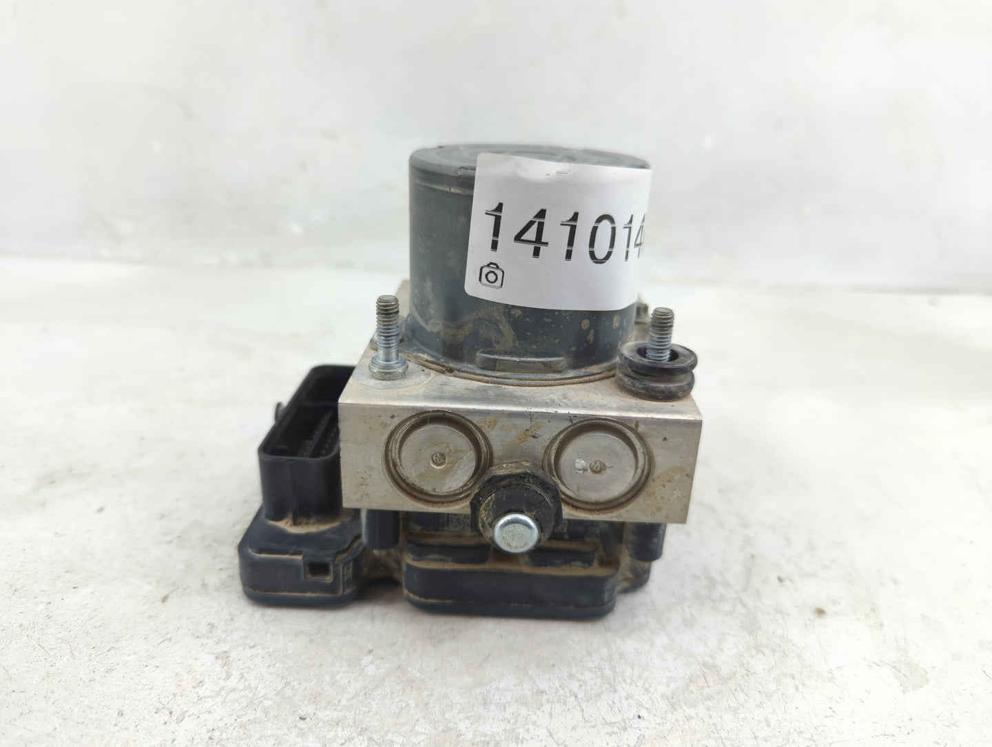 2013 Dodge Caravan ABS Pump Control Module Replacement P/N:P68183803AC Fits OEM Used Auto Parts - Oemusedautoparts1.com