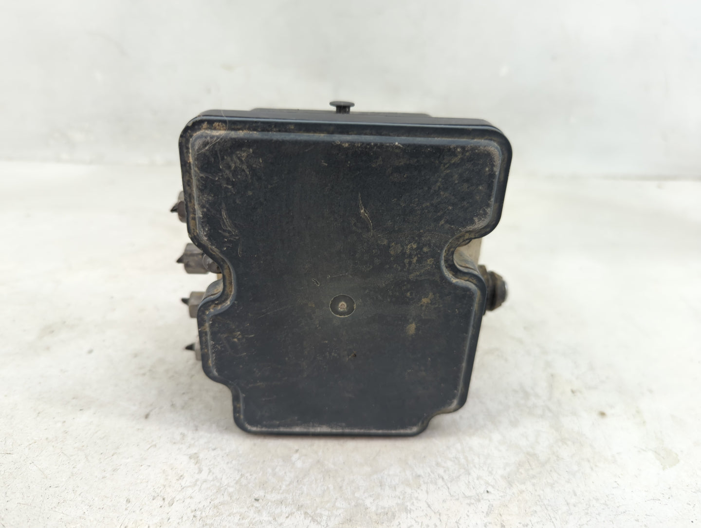 2013 Dodge Caravan ABS Pump Control Module Replacement P/N:P68183803AC Fits OEM Used Auto Parts - Oemusedautoparts1.com