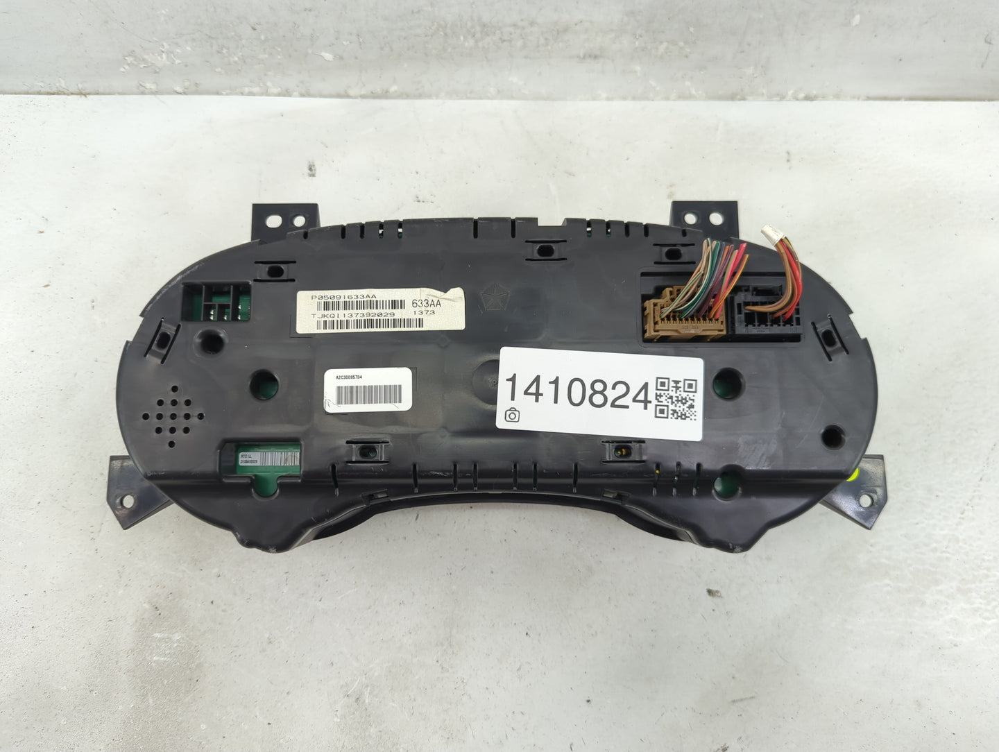 2013 Dodge Caravan Instrument Cluster Speedometer Gauges P/N:05091633AA Miles: Fits OEM Used Auto Parts - Oemusedautoparts1.