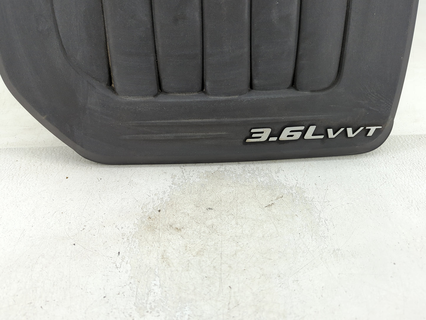 2013 Dodge Caravan Engine Cover - Oemusedautoparts1.com