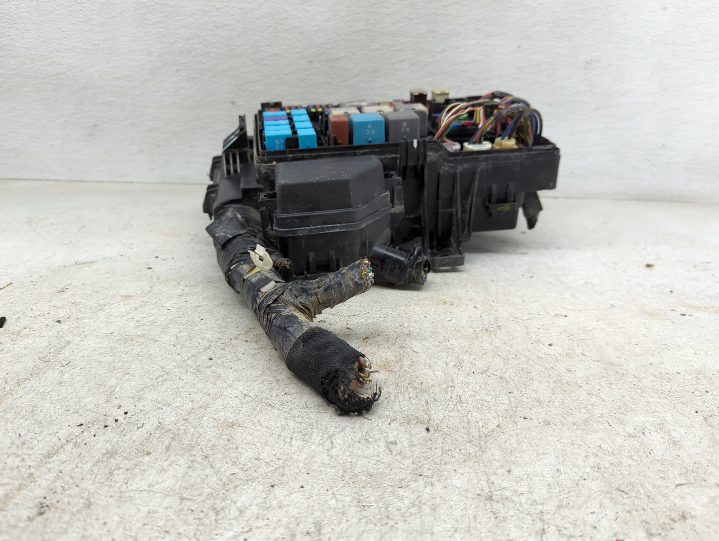 Dodge Caravan Multifunction Control Module - Oemusedautoparts1.com