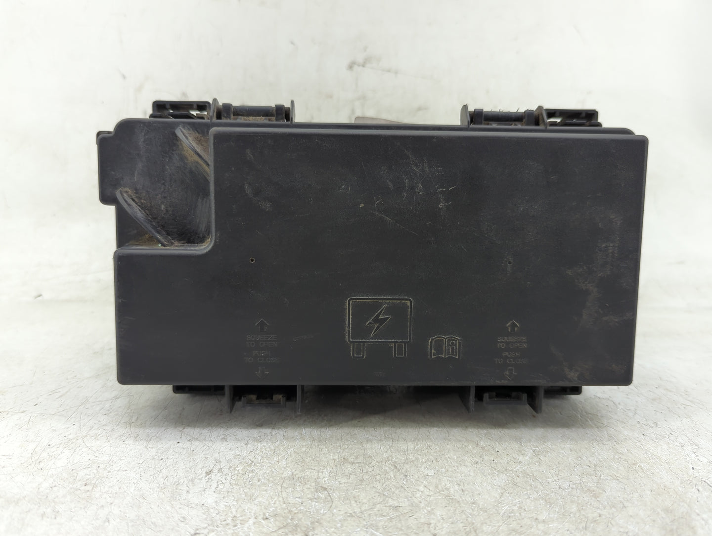 2013 Dodge Caravan Fusebox Fuse Box Panel Relay Module P/N:68163904AB Fits OEM Used Auto Parts - Oemusedautoparts1.com