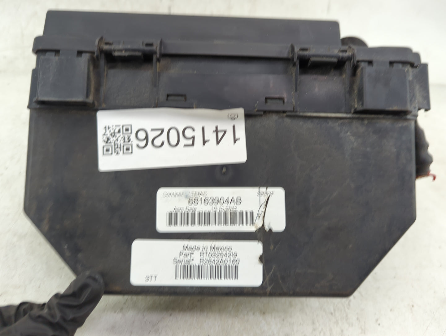 2013 Dodge Caravan Fusebox Fuse Box Panel Relay Module P/N:68163904AB Fits OEM Used Auto Parts - Oemusedautoparts1.com