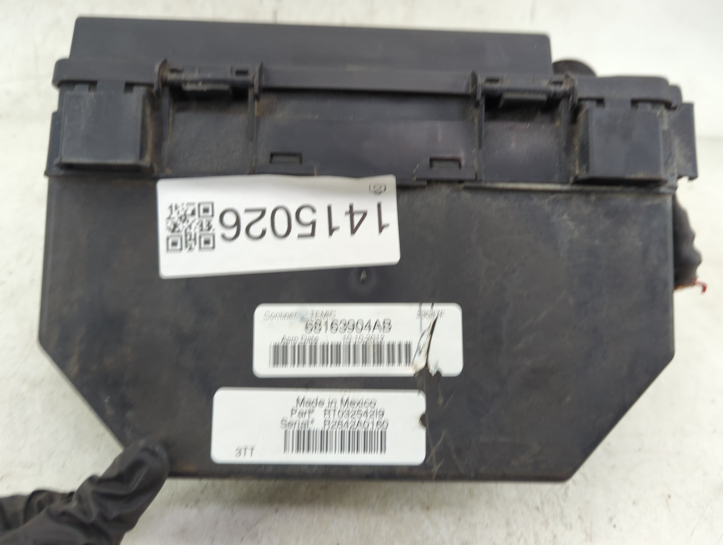 2013 Dodge Caravan Fusebox Fuse Box Panel Relay Module P/N:68163904AB Fits OEM Used Auto Parts - Oemusedautoparts1.com