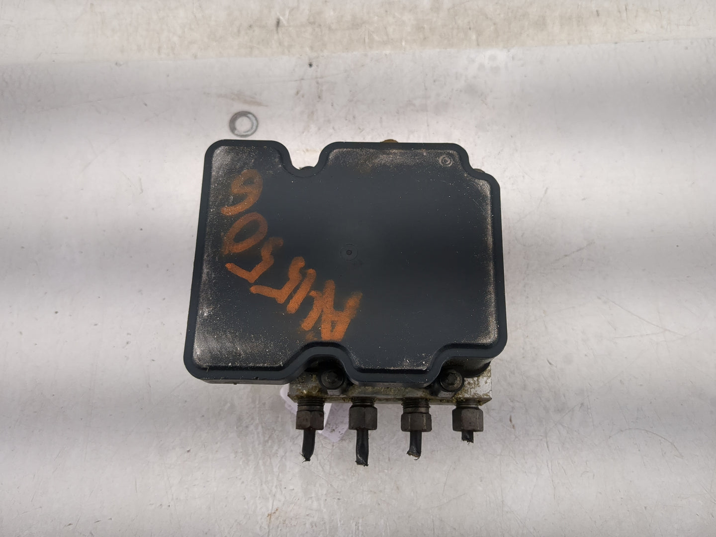 2013 Dodge Caravan ABS Pump Control Module Replacement P/N:P68183803AA Fits OEM Used Auto Parts - Oemusedautoparts1.com