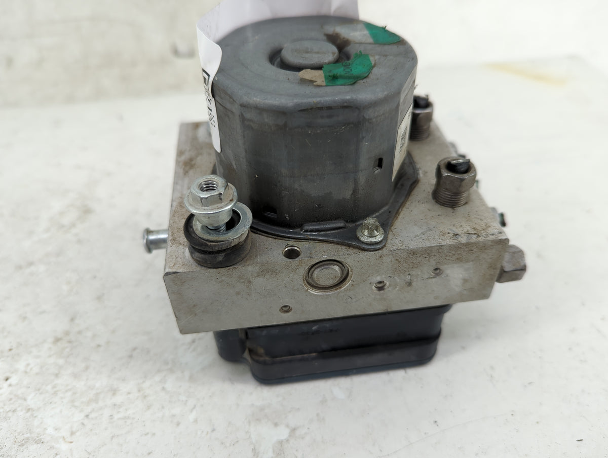 2013 Dodge Caravan Anti-Lock Brake ABS Pump Module Actuator OEM P/N:68183803AB Fits OEM Used Auto Parts - Oemusedautoparts1.